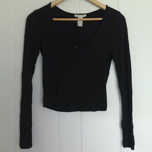 Ribbed Crew Neck Long Sleeve Top w Buttons